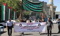 دسته هیئت خیابان طالقانی در سوگ پیامبر رحمت جامه عزا پوشیدند و بر سر و سینه زدند