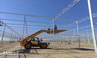بازدید میدانی آقای مهندس سالم پور مجری طرح توسعه گلخانه های کشور از آغاز عملیات اجرایی توسعه پروژه مدرن گلخانه ای شهرستان هیدج استان زنجان
