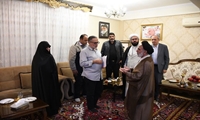 دیدار نماینده ولی‌فقیه در وزارت جهاد کشاورزی با خانواده شهید مدافع حرم فرهنگی والا