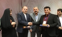 تجلیل از مسئول مرکز خدمات کشاورزی ازنا در آیین آغاز سال زراعی جدید