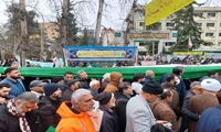 برپایی چایخانه حضرت علی بن موسی الرضا علیه السلام موکب شهدای سنگرسازان بی سنگر مازندران در مسیر راهپیمایی ۲۲ بهمن ساری