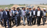 آقامیری از کانال آبرسانی Amc منطقه ابوحمیظه دشت آزادگان بازدید کرد