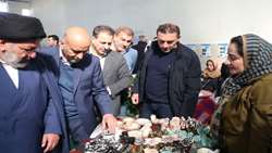برگزاری جشنواره بومی و محلی بانوان روستایی و عشایری در شهرستان خرم‌آباد 