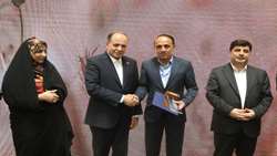 تجلیل از مدیران برتر حوزه کشاورزی جنوب کرمان در آیین آغاز سال زراعی