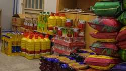 توزیع ۱۲ تن کالای اساسی طرح تنظیم بازار در ارسنجان