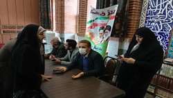 پاسخگویی مدیران جهاد کشاورزی شهرستان های استان تهران به نمازگزاران در میزخدمت نمازجمعه