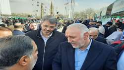 بازدید استاندار و رئیس سازمان از روند پاسخگویی به متقاضیان در میز خدمت ارتباط مردمی