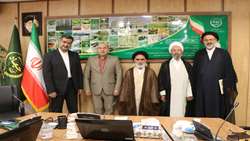 تلاش برای آبادانی کشور ارزشی مقدس است