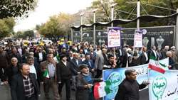حضور پرشور کارکنان سازمان جهاد کشاورزی آذربایجان شرقی و ادارات تابعه در راهپیمایی روز ملی استکبارستیزی